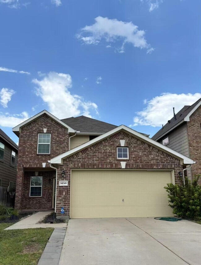 Building Photo - 14246 Dos Palos Dr