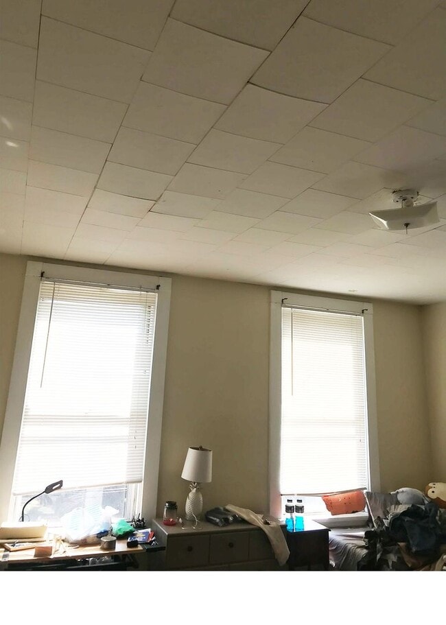 Building Photo - 2811 Glendora Ave