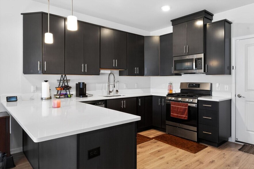 Building Photo - 507 Greenland Square