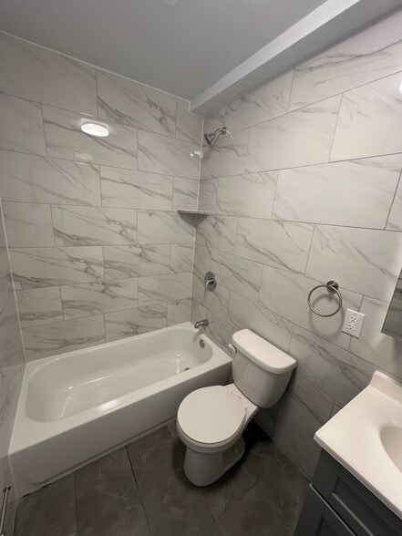 Bathroom - 1835 Atlantic Ave