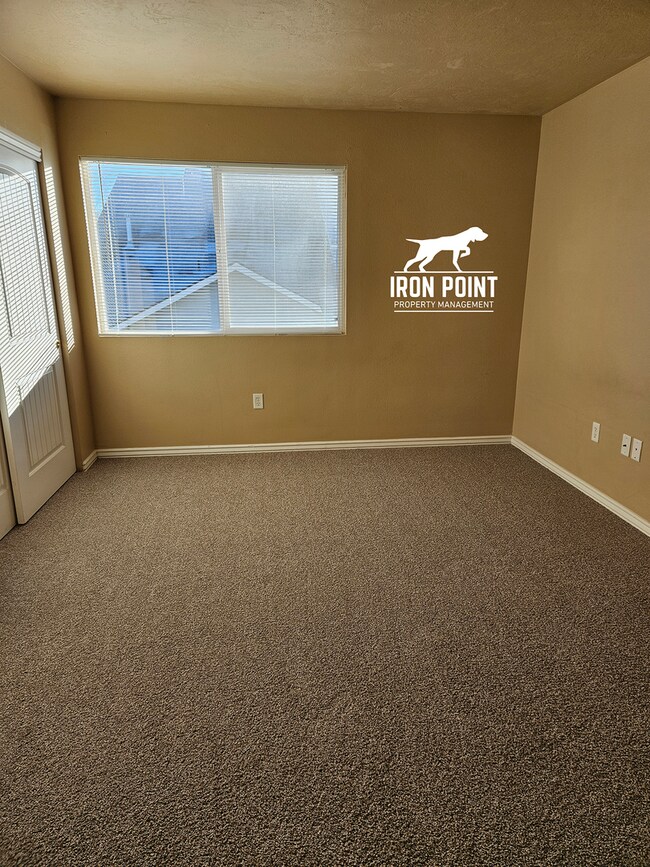 Building Photo - ELD4017