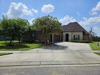 Building Photo - 43283 Pond View Dr