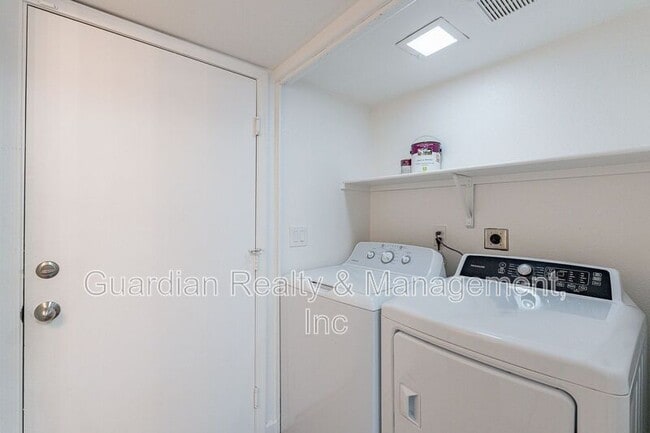 Building Photo - 2343 W Desiree Ln