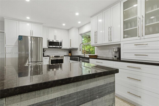 Building Photo - 9775 SW 140th St
