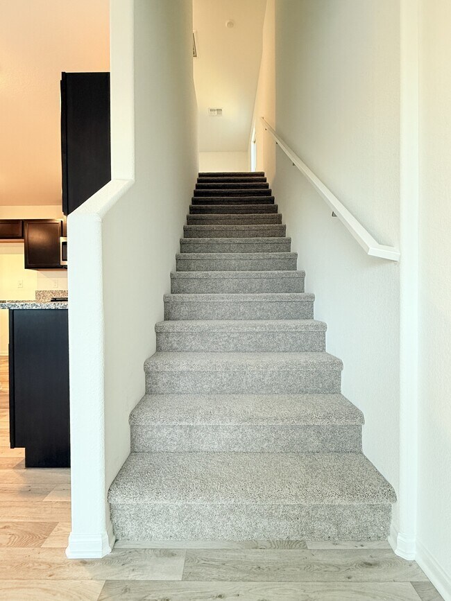 Building Photo - 6038 Swift Lariat St