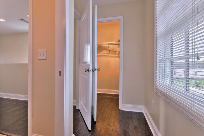 Fwd Bedroom walkin closet - 1339 Independence Street
