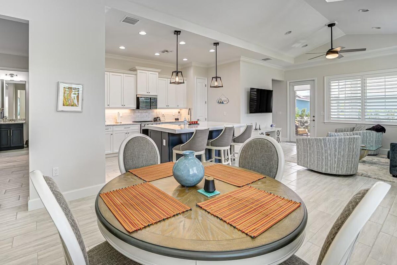 Building Photo - 6983 Saona CT