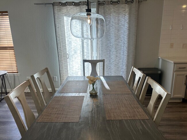 Building Photo - 11987 Bolton Dr