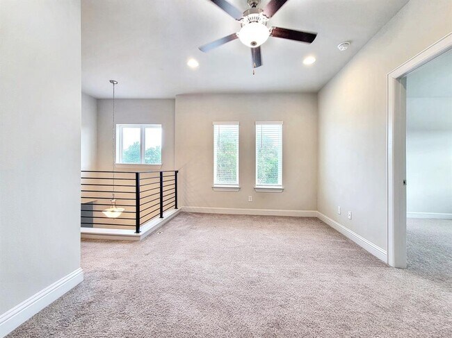Building Photo - 601 C-Bar Ranch Trl