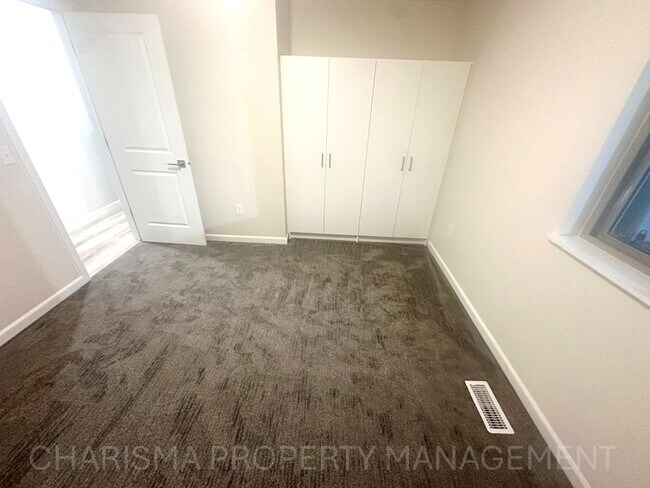 Building Photo - 9300 W 32nd St