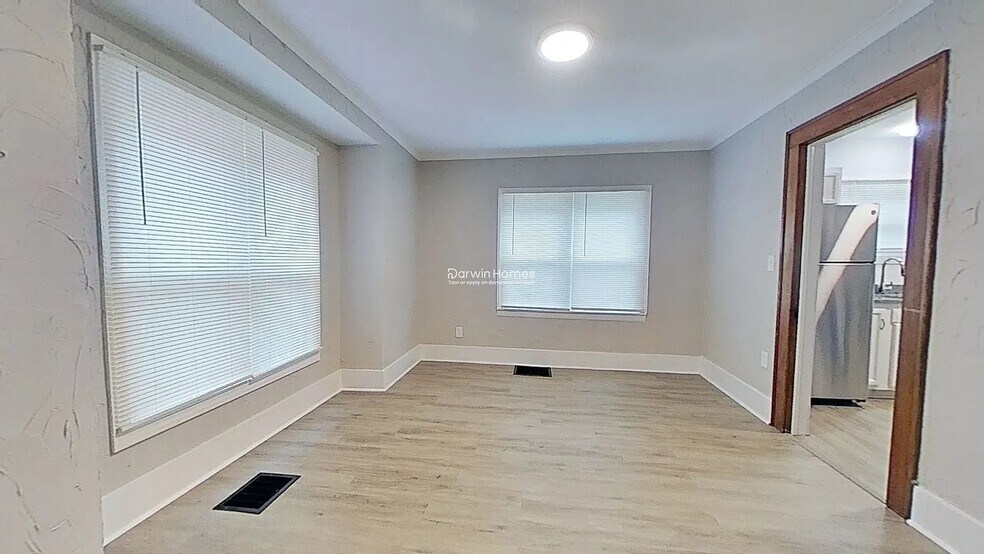 Building Photo - 49 Jackson St