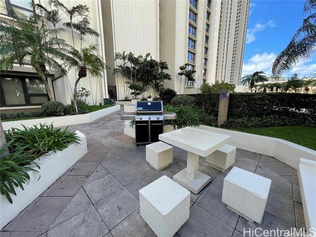 Building Photo - 1650 Ala Moana Blvd