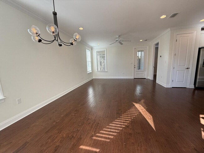 Building Photo - 143 Christian Dr