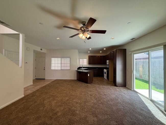 Building Photo - Centrally Located Large Two Story Home on ...