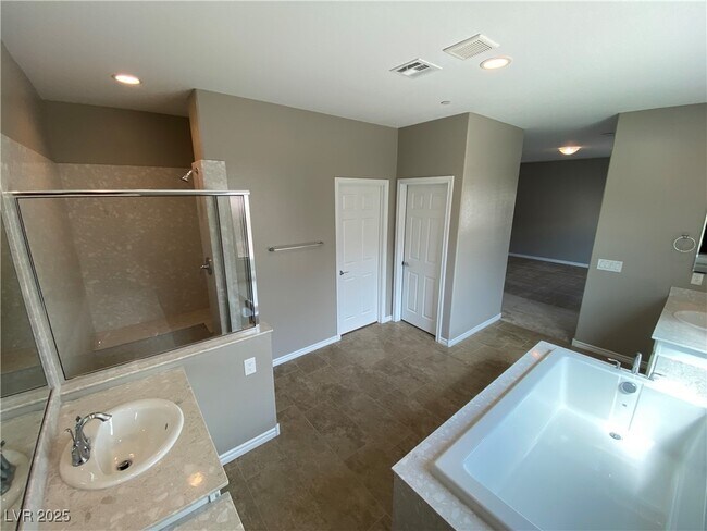 Building Photo - 1551 Mistywood Ct