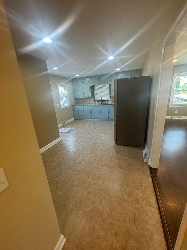 Building Photo - 603 Jefferson St