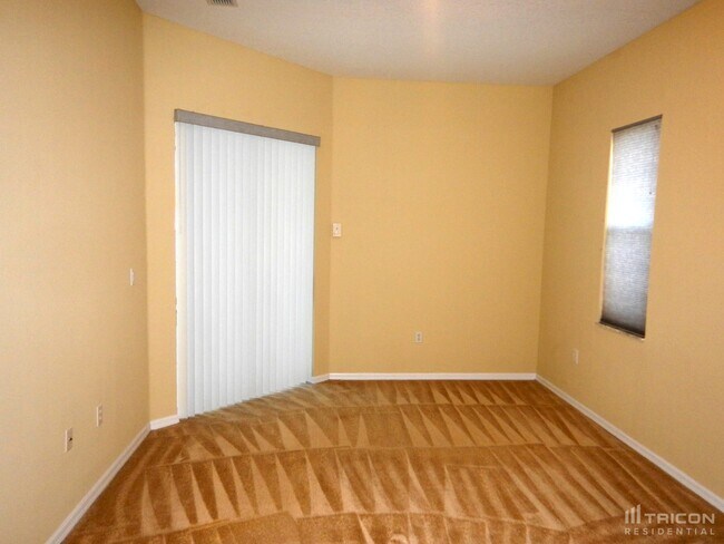 Building Photo - 1504 Canoe Drive Lutz FL