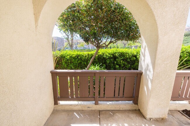 Building Photo - Amazing 3 Bedroom Condo available now! Chula Vista / Eastlake / Otay Ranch Area