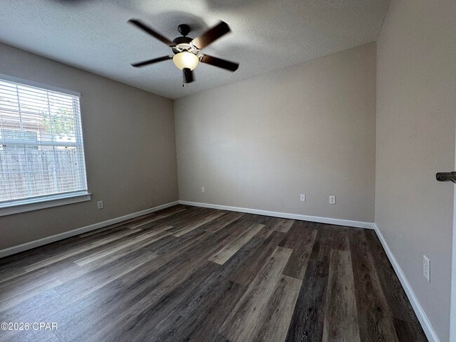 Building Photo - 3545 Brentwood Pl