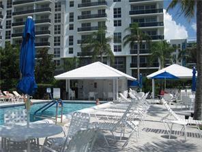 Building Photo - 6417 Bay Club Dr