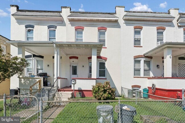 Building Photo - 540 46th St