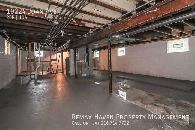 Building Photo - 10224 Joan Ave UP, Cleveland - Spacious 2 ...