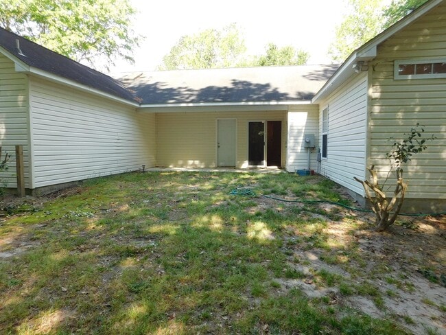 Building Photo - 210 Tobiano Dr