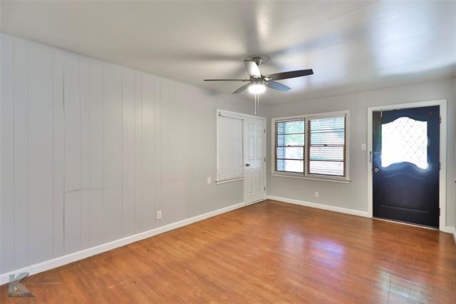 Building Photo - 726 Woodlawn Dr