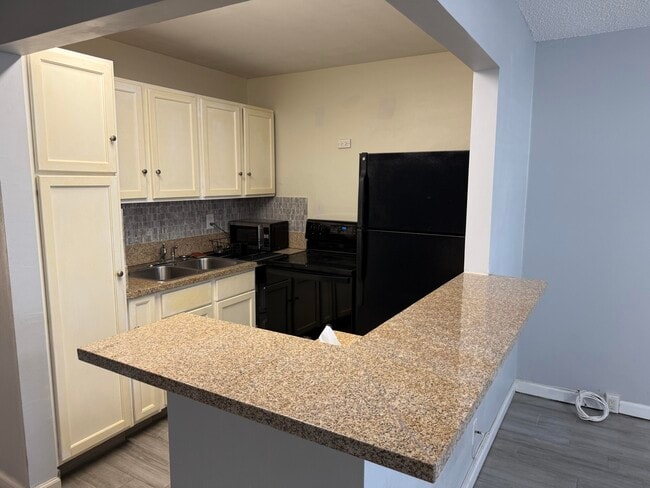 Building Photo - 127 Northampton G