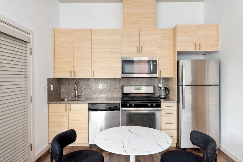 Building Photo - 1607 NW Davis St