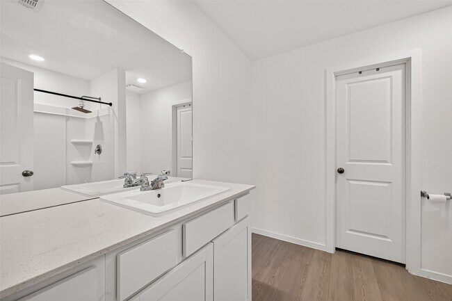 Building Photo - 6326 Linden Leaf Dr