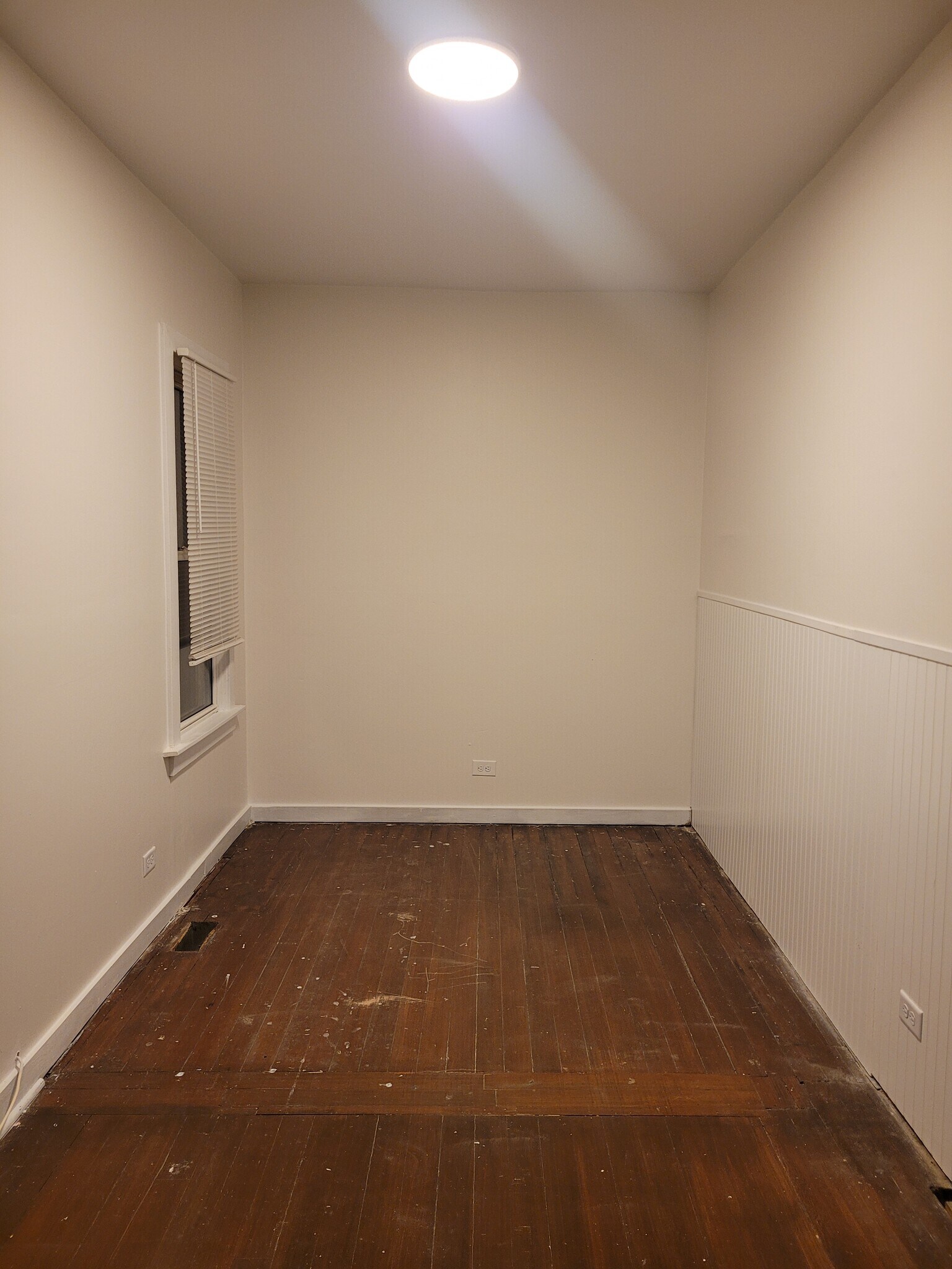 Building Photo - 1803 Hervey Ave
