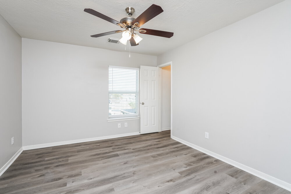 Building Photo - 6206 Lovage Ave