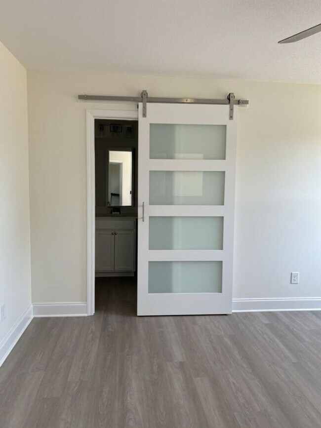 Building Photo - Brand New 2025 Townhouse with Stunning Private Deck!