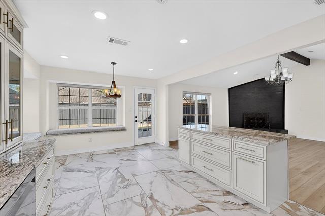 Building Photo - 3233 Santana Ln