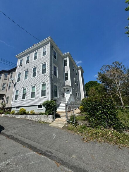 Building Photo - 1 Laurel Ave