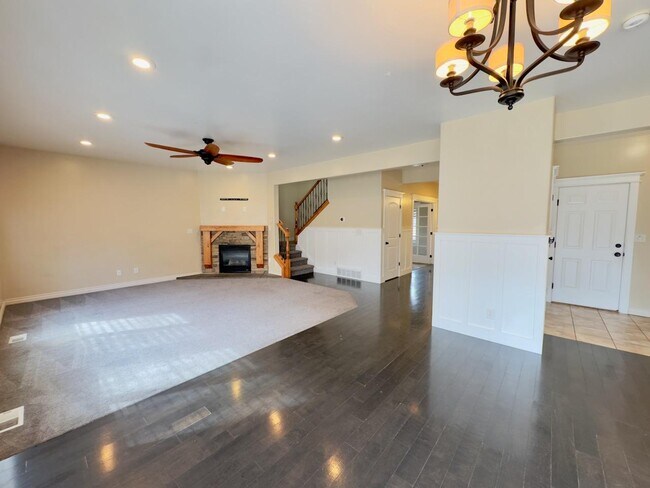 Building Photo - 1078 Cinnamon Ridge Dr
