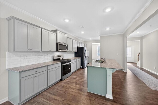 Building Photo - 7566 Jennadee Dr
