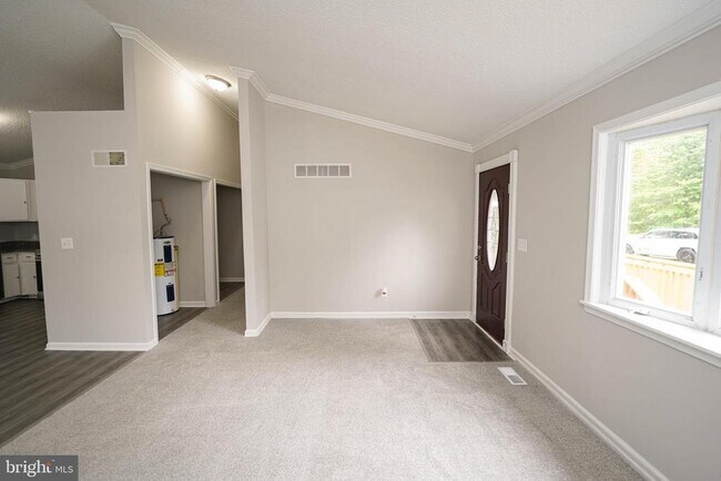 Building Photo - 28975 Aleine Ave