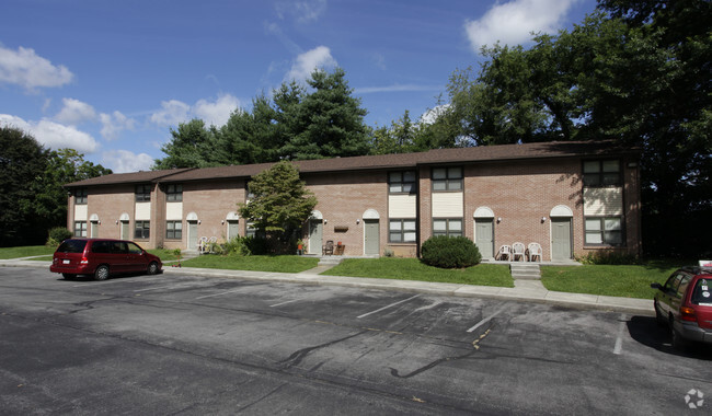 Primary Photo - Ridgefield Court Apartments