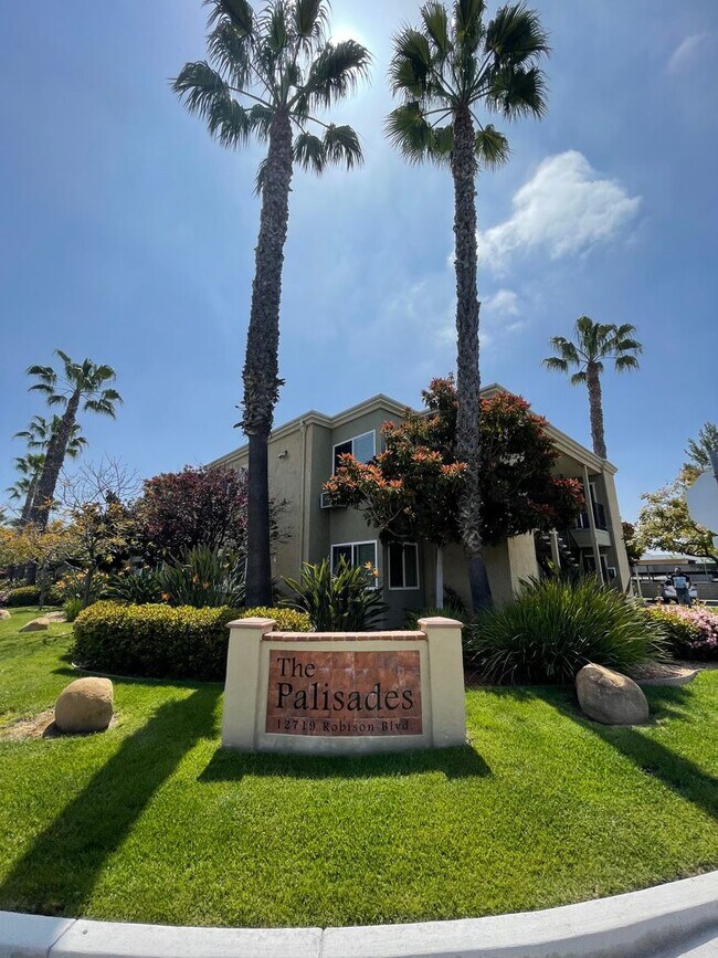 Building Photo - 3BD 2BA Condo located in Poway
