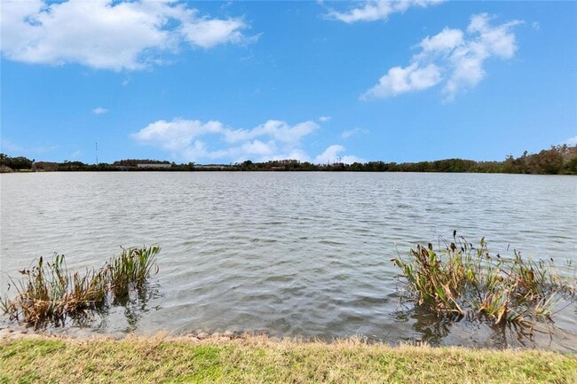 Building Photo - 9105 Crystal Commons Way