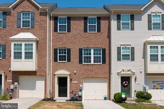 Building Photo - 947 Chase Walk