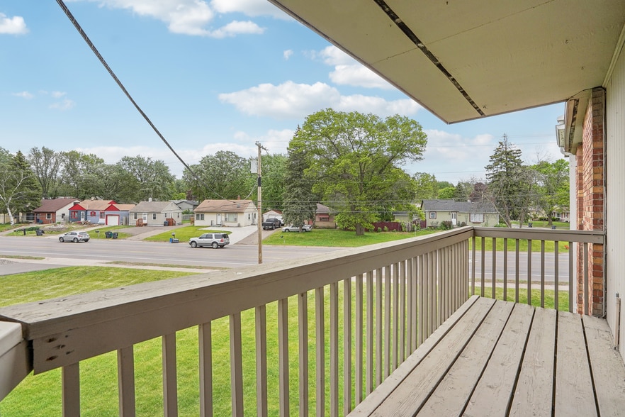 35-print-McKnight Rd N-1705-029.jpg - Aspen Village