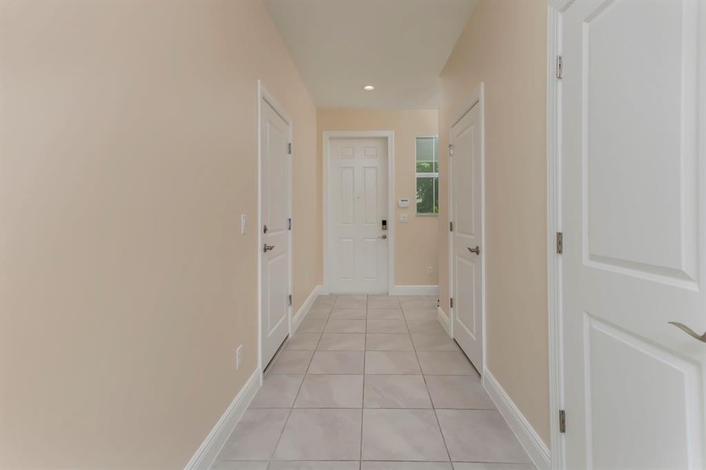Building Photo - 1857 Spoonbill Ct