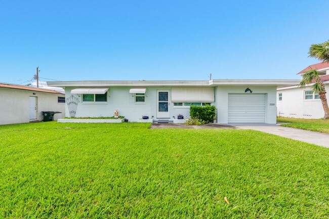 Building Photo - Cozy Daytona Beach Shores Home