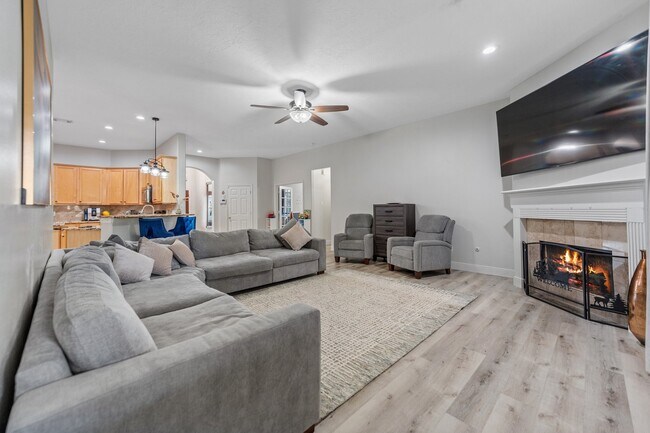 Building Photo - 12218 Owens Falls Dr