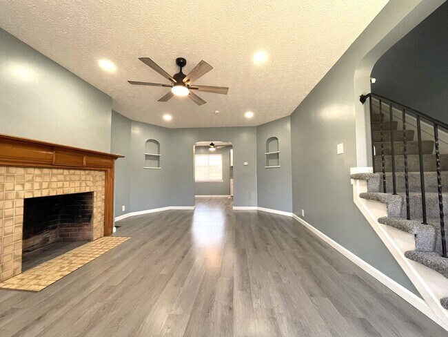 Building Photo - 1283 Linwood Ave