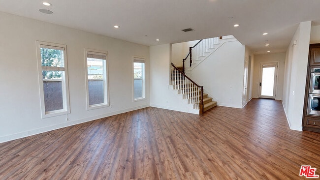 Building Photo - 12073 Carabela Ct