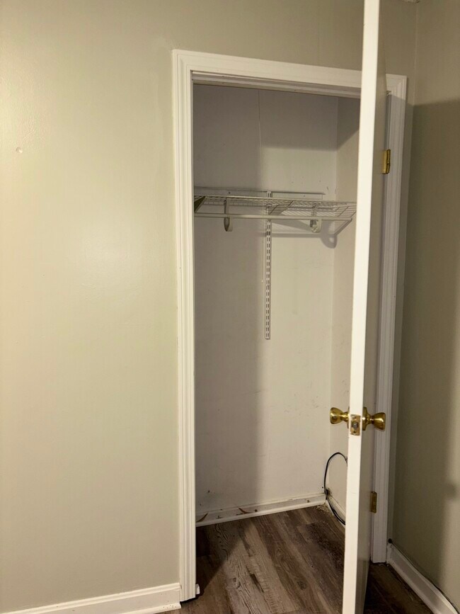 Building Photo - 399 Alden St